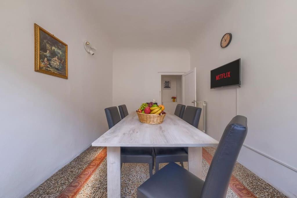 Appartamento Nel Cuore Di Firenze + Wifi+Aria Condizionata +Netflix エクステリア 写真